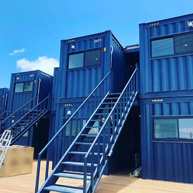 Prefabrikert to-etasjes containerhus